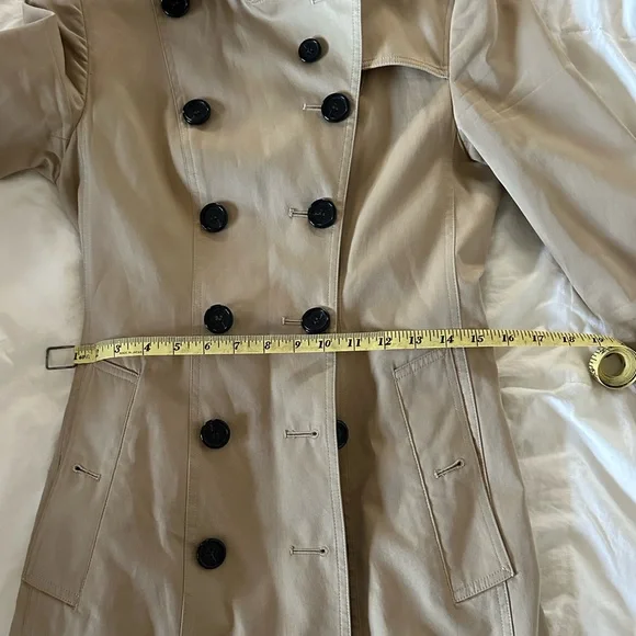 Burberry The Sandringham Double-Breasted Trench Coat US 4 - Picture 9 of 13